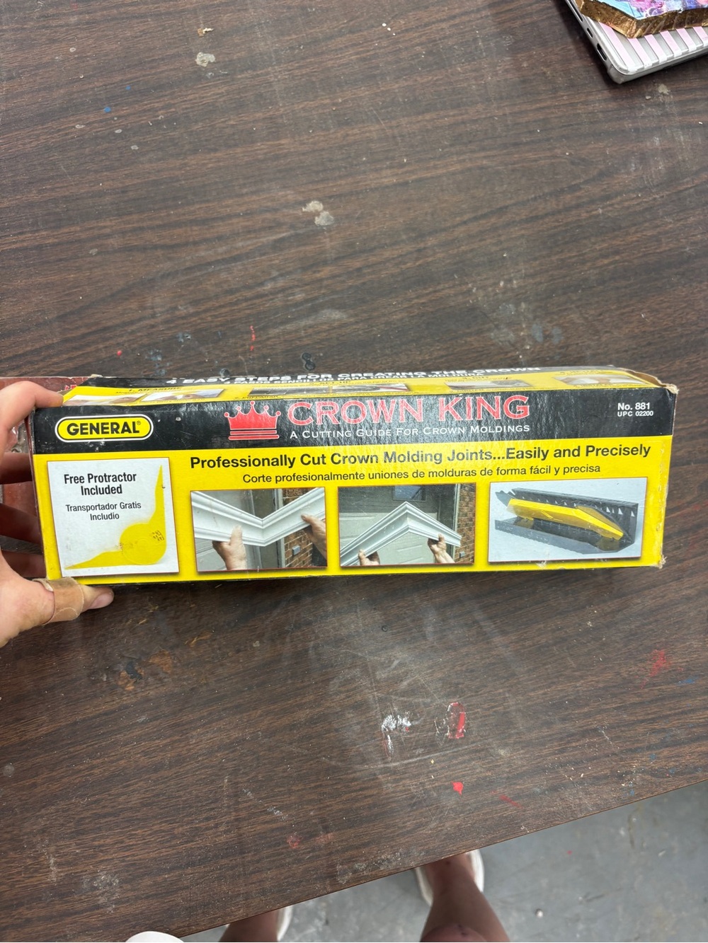 Crown King Yellow/Black Crown Molding Cutting Guide